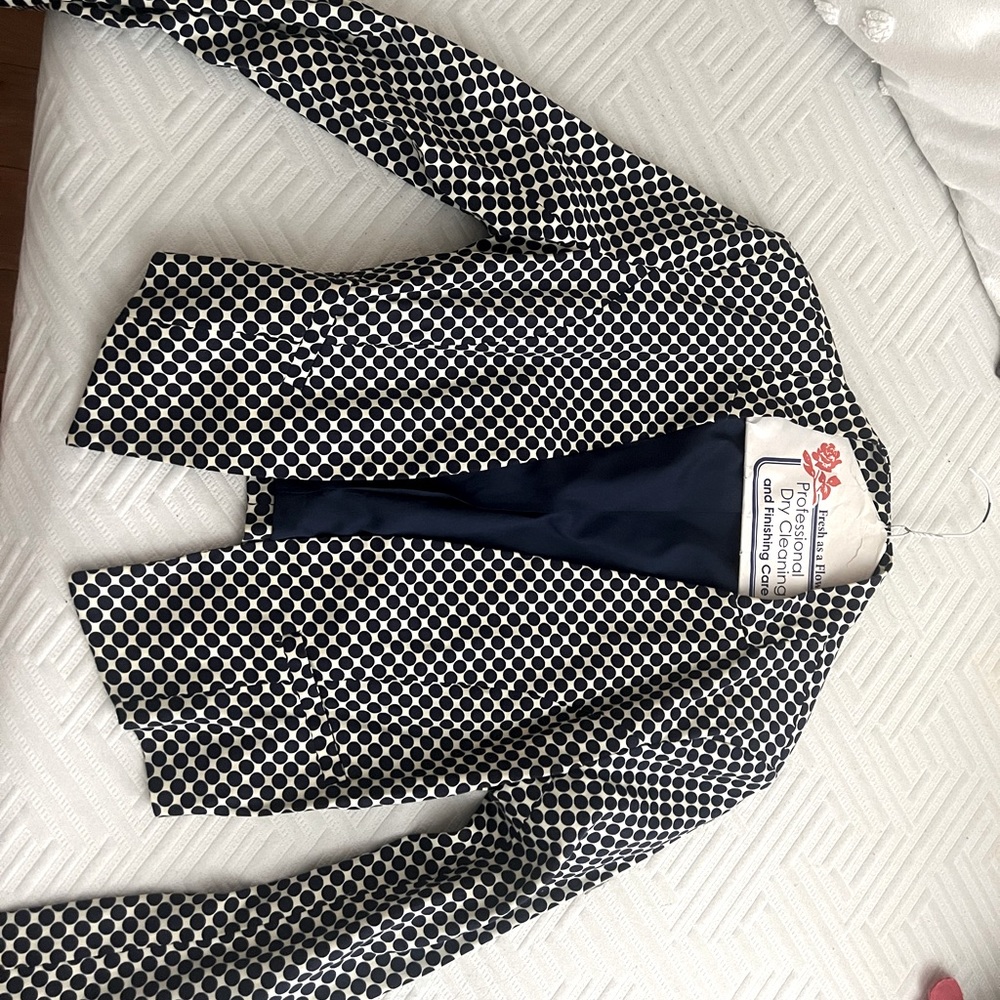 Polka dot navy blue/off white blazer (M)